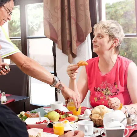 Hotel Hotel-pension Am Schwanenteich 3*