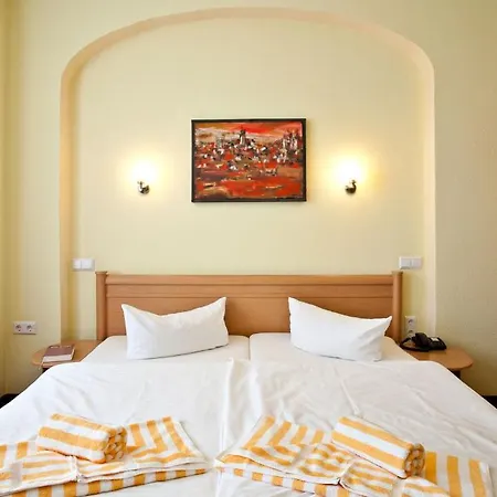 Hotel-pension Am Schwanenteich Szálloda