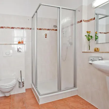 Hotel-pension Am Schwanenteich 3*