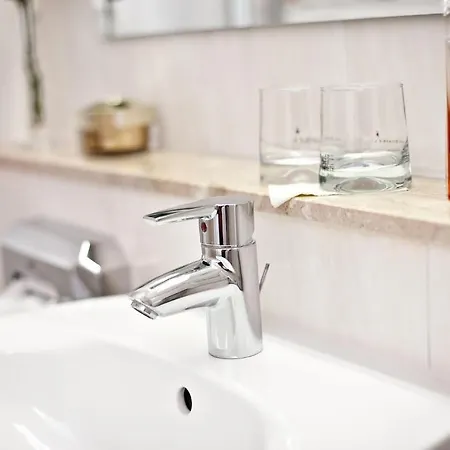 Hotel-pension Am Schwanenteich Hotel 3*