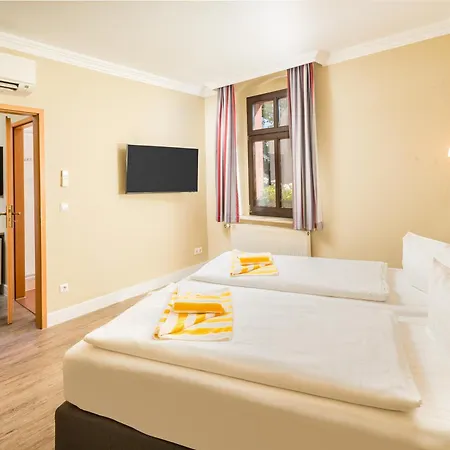 Hotel Hotel-pension Am Schwanenteich