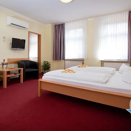 Hotel Hotel-pension Am Schwanenteich