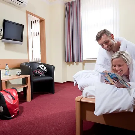Szálloda Hotel-pension Am Schwanenteich Wittenberg
