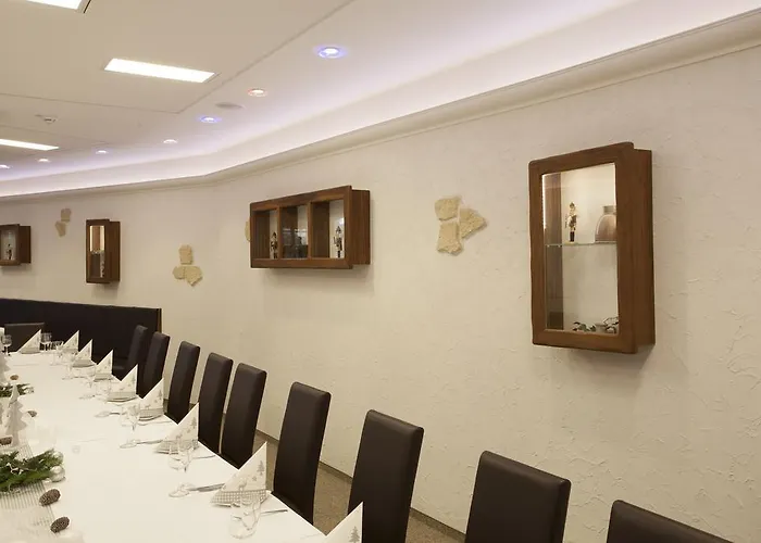 Hotel-pension Am Schwanenteich ホテル 3*