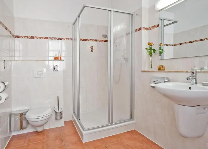 Hotel-pension Am Schwanenteich 3*