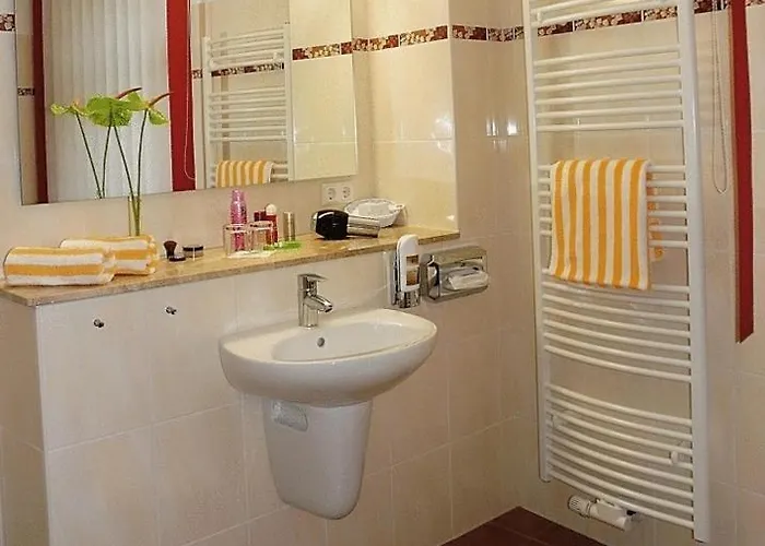 Hotell Hotel-pension Am Schwanenteich